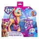 Hasbro Una Nuova Genarazione, Sunny Capelli Arcobaleno, pony arancione da 15 cm con treccia arcobaleno e 17 accessori F17945L0