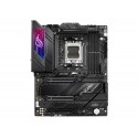 ASUS ROG STRIX X670E-E GAMING WIFI AMD X670 Presa di corrente AM5 ATX 90MB1BR0-M0EAY0