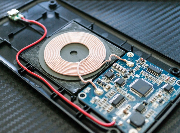 Che cos’è la ricarica wireless e come funziona. magazine
